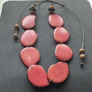 Elegant Pink Beaded Necklace